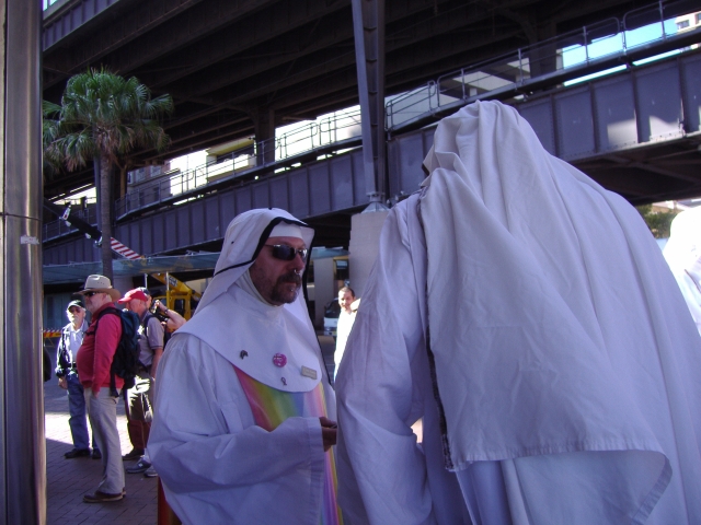 Zoo Walk 5 March 2003